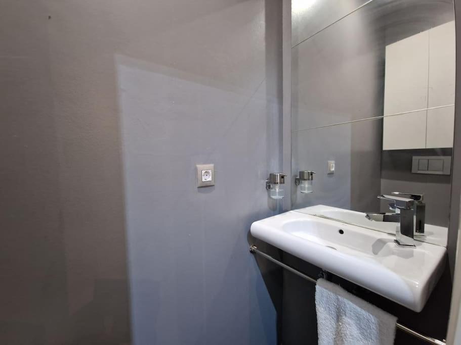 Exclusivo Apartamento De Diseno Centro Sevilla Matahacas Bajo Sevilha Exterior foto